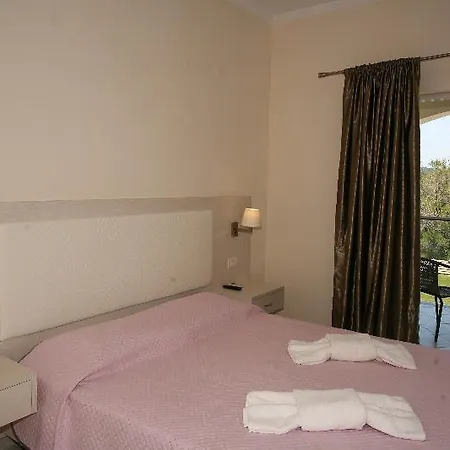 호텔 Saint George Palace 4*