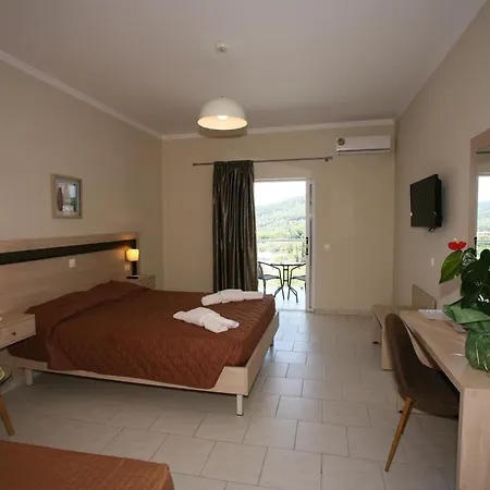 호텔 Saint George Palace 4*