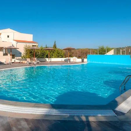 호텔 Saint George Palace 4*