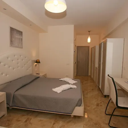 Saint George Palace فندق آغيوس غيوريوس باغون