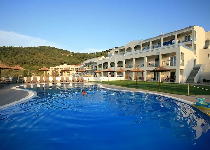 Hotel Saint George Palace 4*